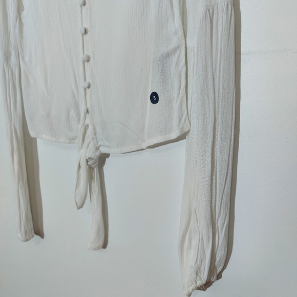 Hollister Button Down Tie Crop Top - Picture 4 of 9